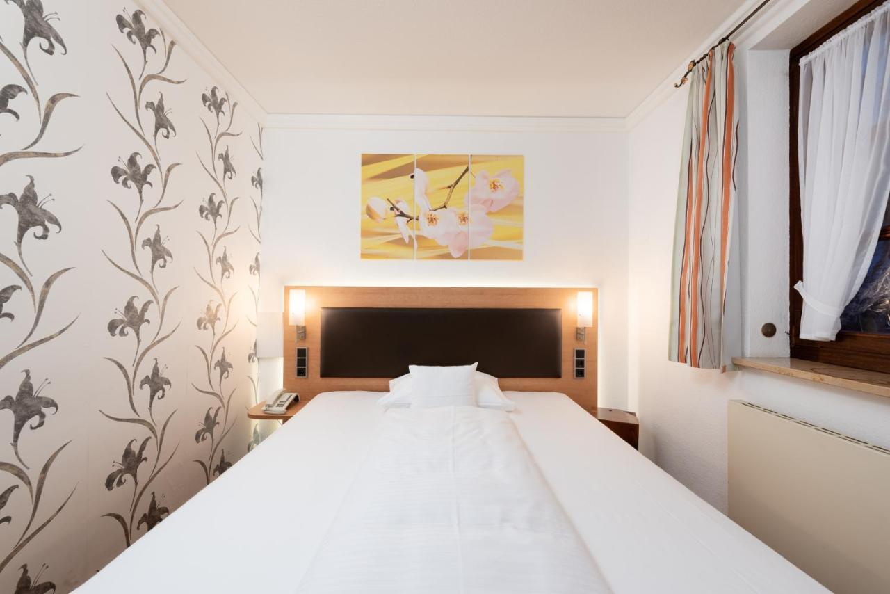 Hotel Riesengebirge Neuhof an der Zenn Zewnętrze zdjęcie