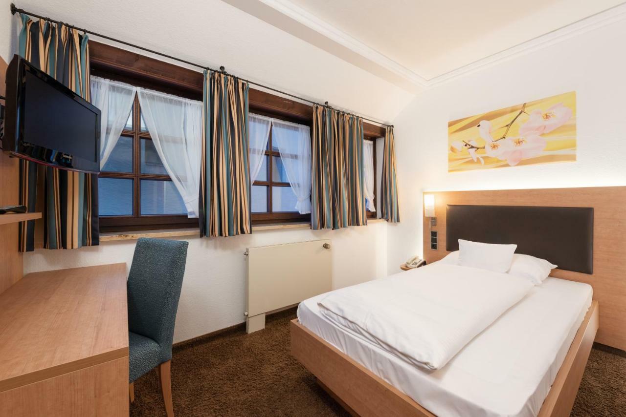 Hotel Riesengebirge Neuhof an der Zenn Zewnętrze zdjęcie